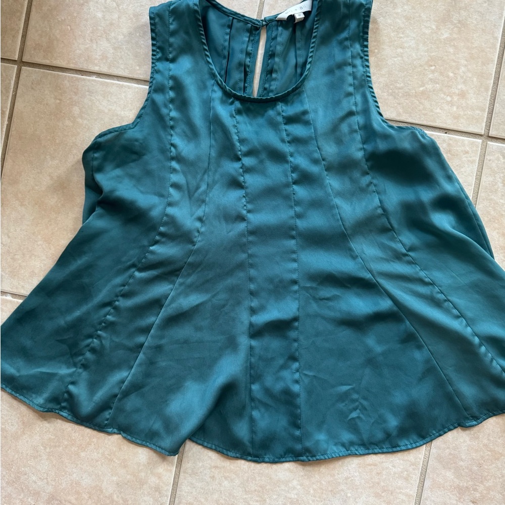 Chic Sleeveless Teal Blouse